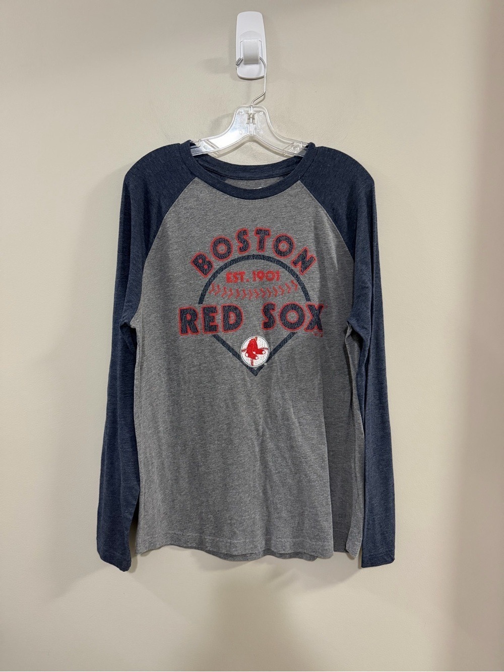 Men's Fanatics Boston Red Sox MLB Raglan Tee. Size L